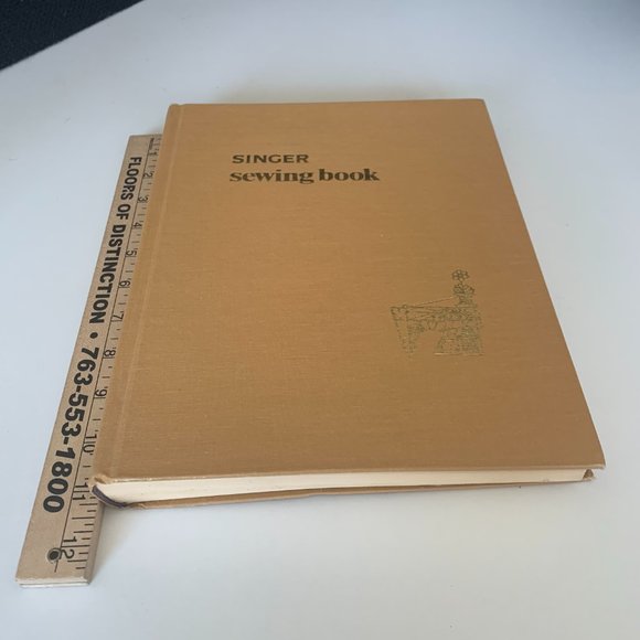 SINGER SEWING BOOK GLADYS CUNNINGHAM HC 1969 FIRST EDITION 5th printing - Picture 8 of 11